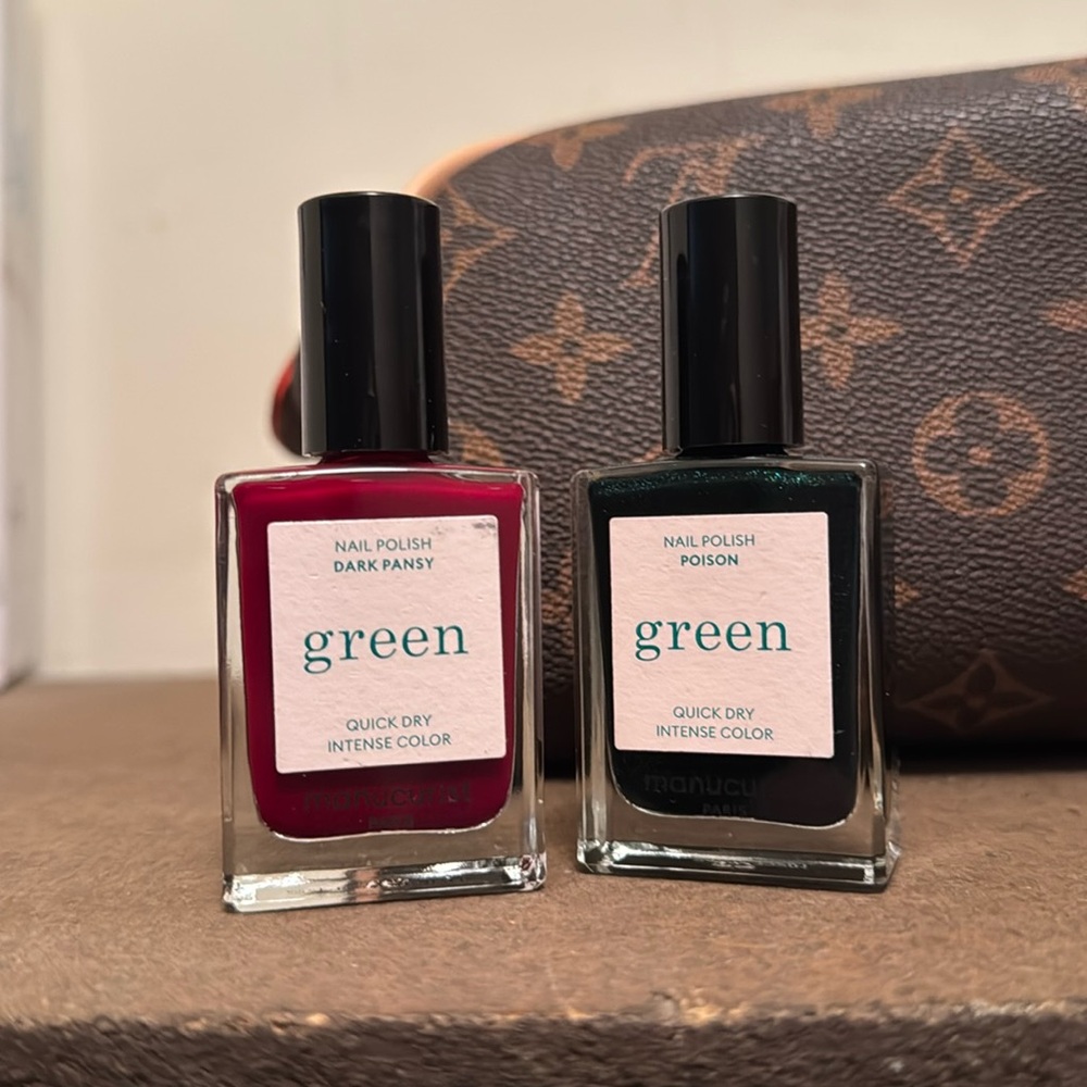 Manucurist nail polish- Quick dry. Plant based.